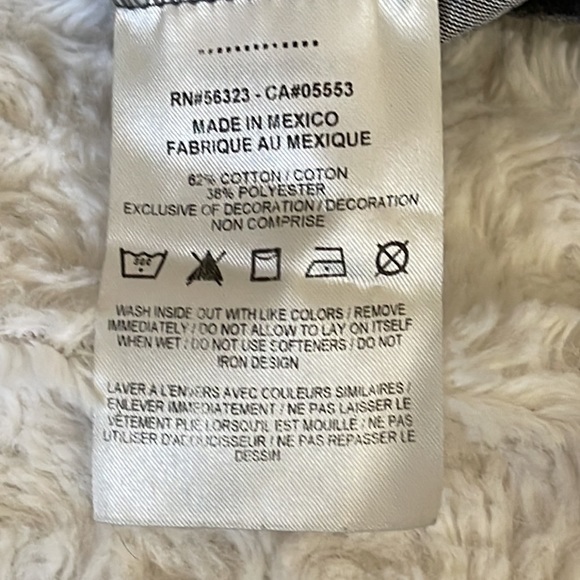 NIKE THE NIKE TEE SC FOOTBALL T-Shirt USC. Dri-fit. Size large. EUC - Picture 7 of 8